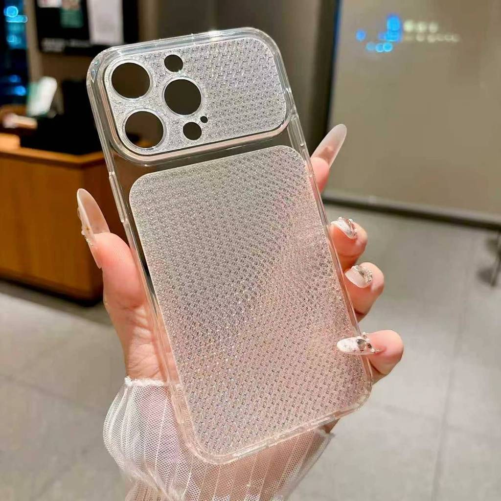 Heat Dissipation Mesh Breathable Case - iPhone 15、16、17 Pro Max用、透明メッシュ素材の放熱性スマートフォンケース。TPU製ソフトケースで、落下時の衝撃から保護し、通気性も抜群。