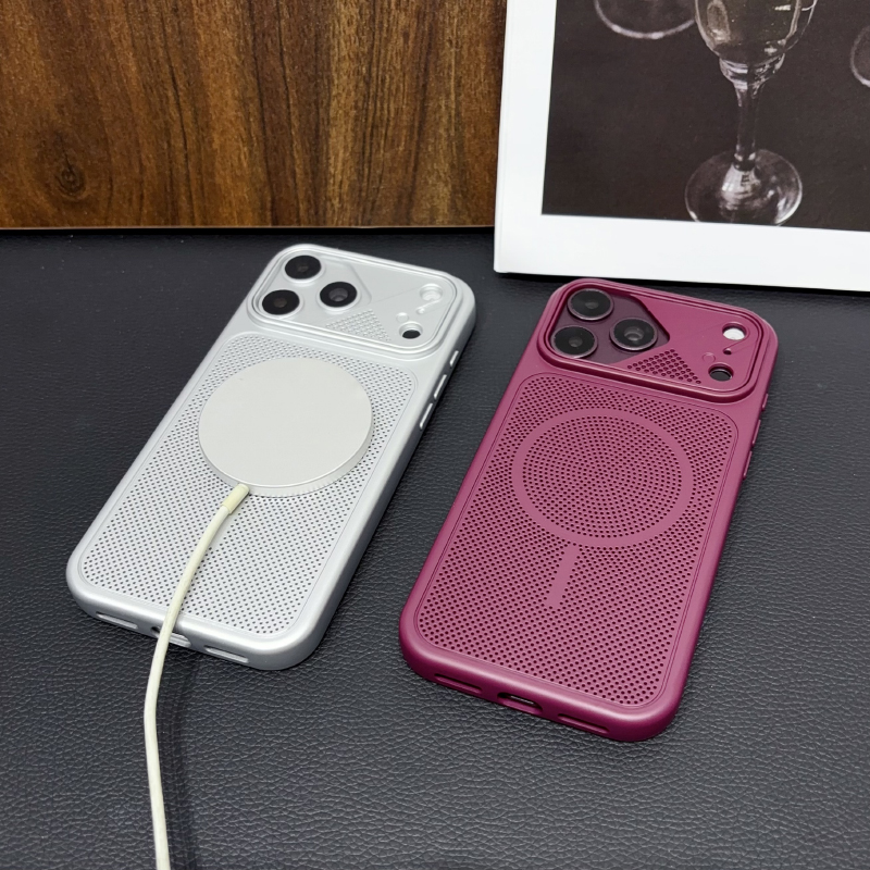 iPhone 18/17 Pro Max/17/18 Pro - Matte Hard Pc Back Case のレビューと価格