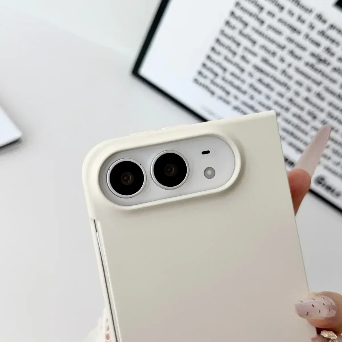 iPhone Duo 18 Ultra用、MagSafe充電 - Liquid Silicone Magnetic Phone Case のレビューと価格